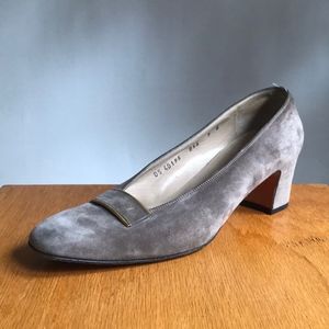 Vintage Ferragamo Taupe Suede Pumps Size 9